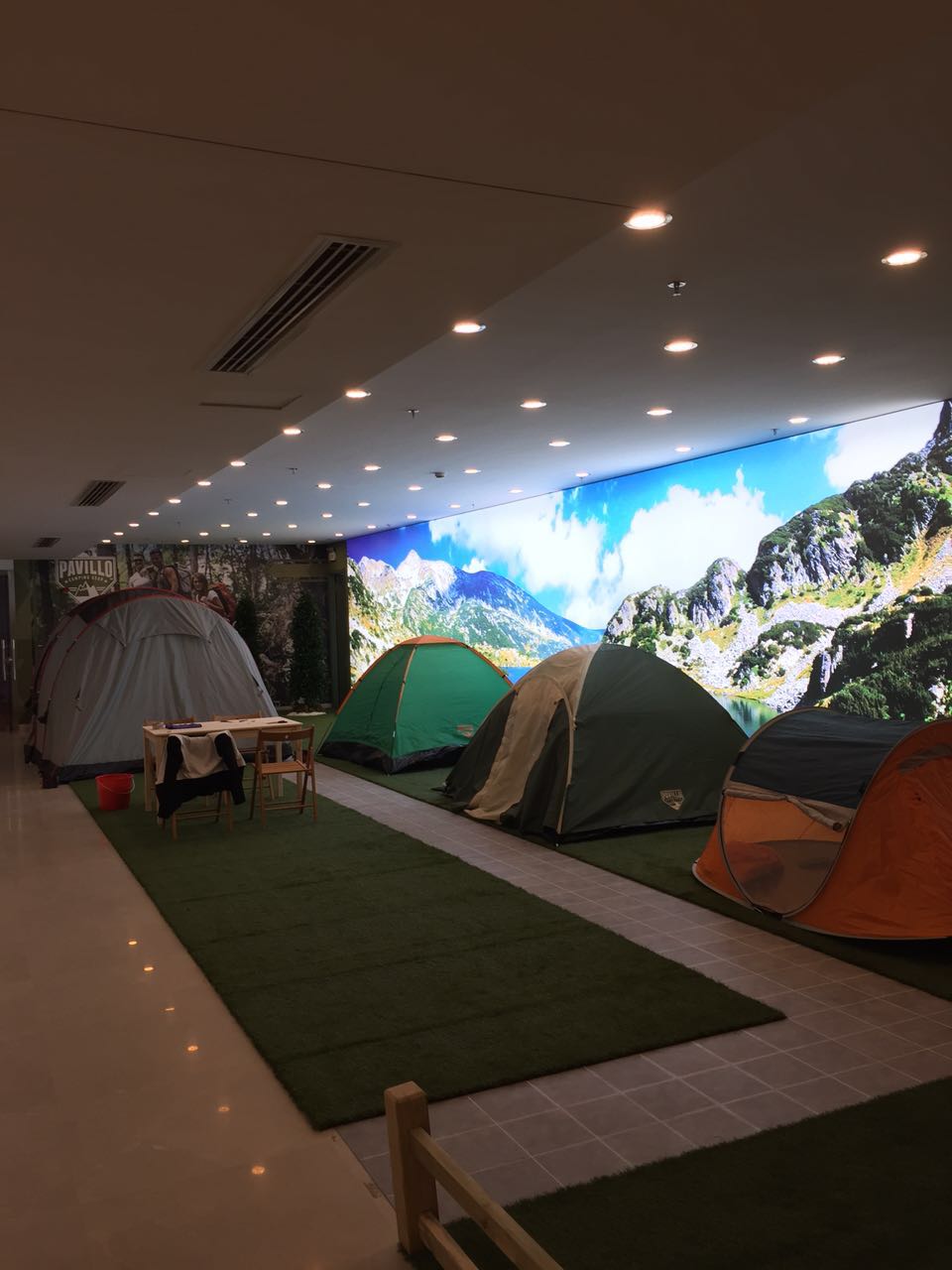 榮威大樓展廳
